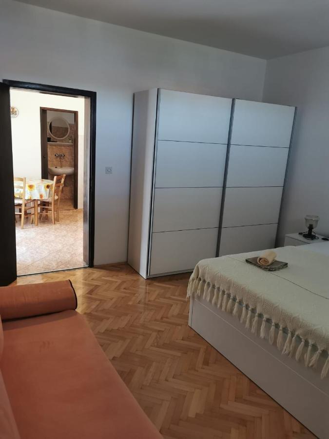 Apartments Sanja ปอฟเลียนา ภายนอก รูปภาพ